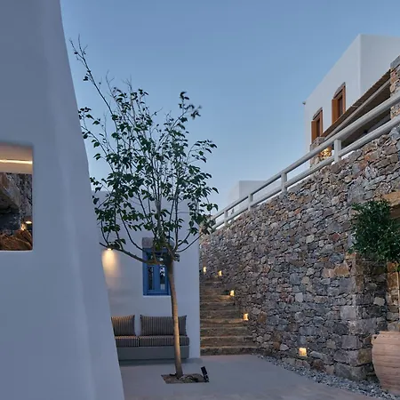 Amorgina Hotel 4*